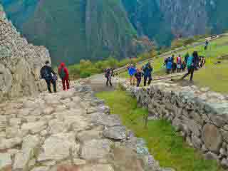 Machu Picchu Travel Guide: Ultimate Guide to Machu Picchu 2025