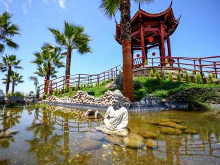 Miraflores Chinese Park: how to get there and what does this tourist attraction in Lima present?