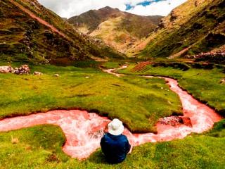 Red route in Cusco: discover the valley and river that carry this color