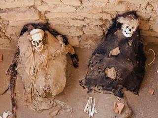 The Chauchilla cemetery and its open-air tombs