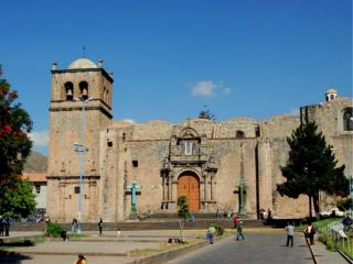 Visit the Church, museum and Catacombs of San Francisco de Asis - Cusco